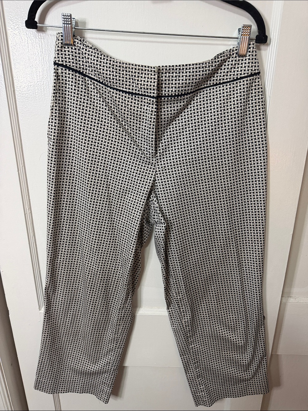 Talbots Black & White Cropped Patterned Ponte Pants - Picture 2 of 5